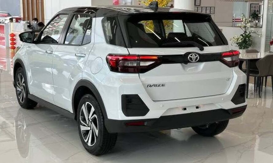 Fortuner जैसे फिचर्स के साथ लॉन्च हुई Toyota Raize, काफी कम कीमत में माइलेज इतना